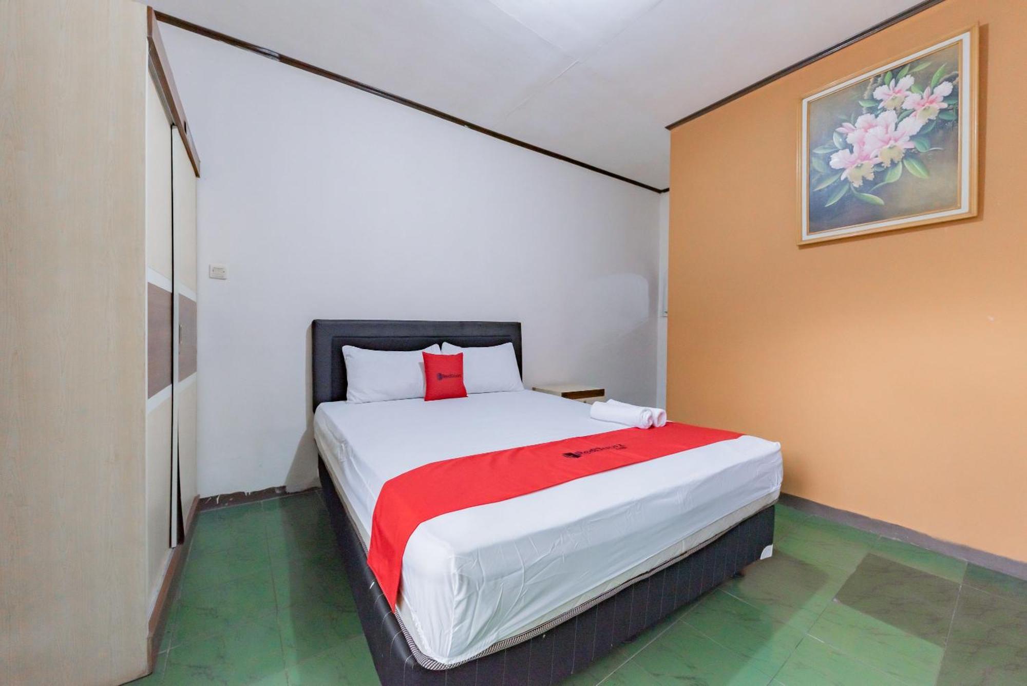 Hotel Reddoorz Near Cikole Lembang Extérieur photo