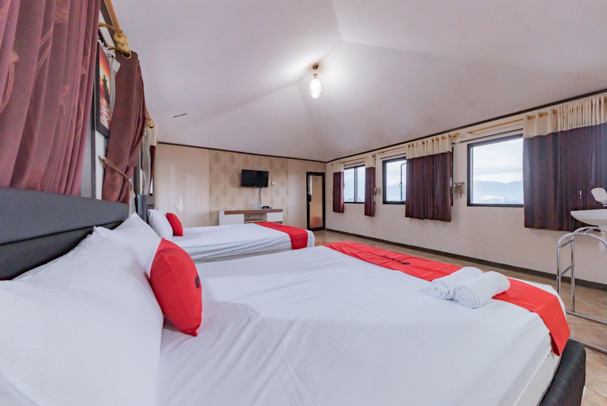Hotel Reddoorz Near Cikole Lembang Extérieur photo